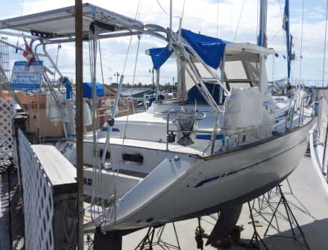 The transom, complete with dinghy davits for easy hoisting.